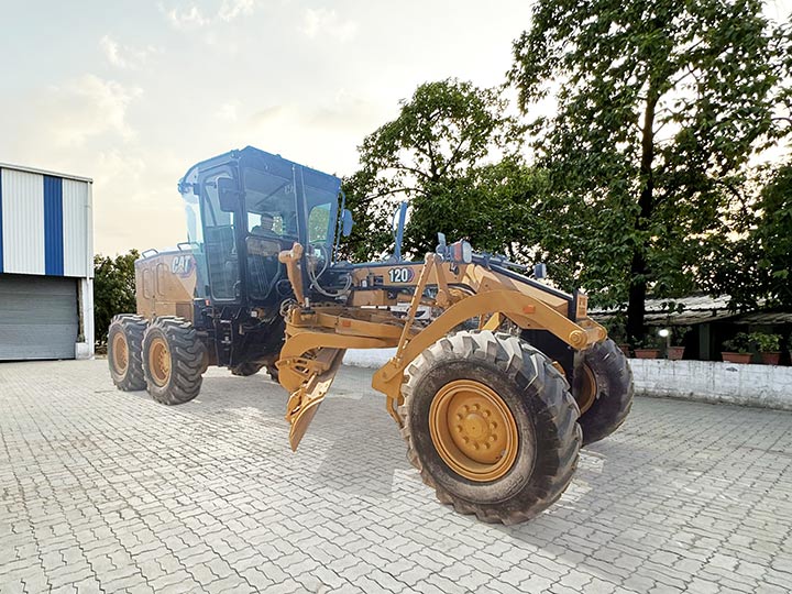 CAT 120