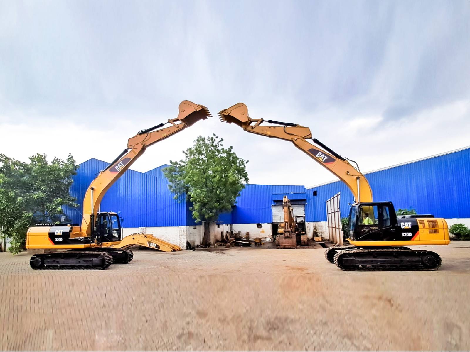 Pros and Cons of Buying Used Construction Equipment